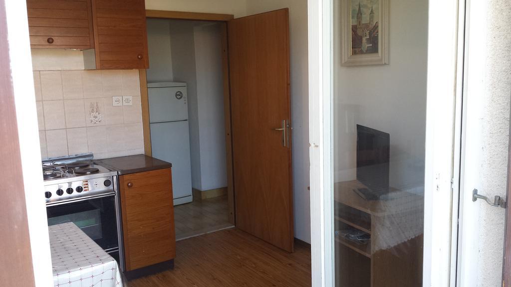 Mravak Apartments トロギール エクステリア 写真