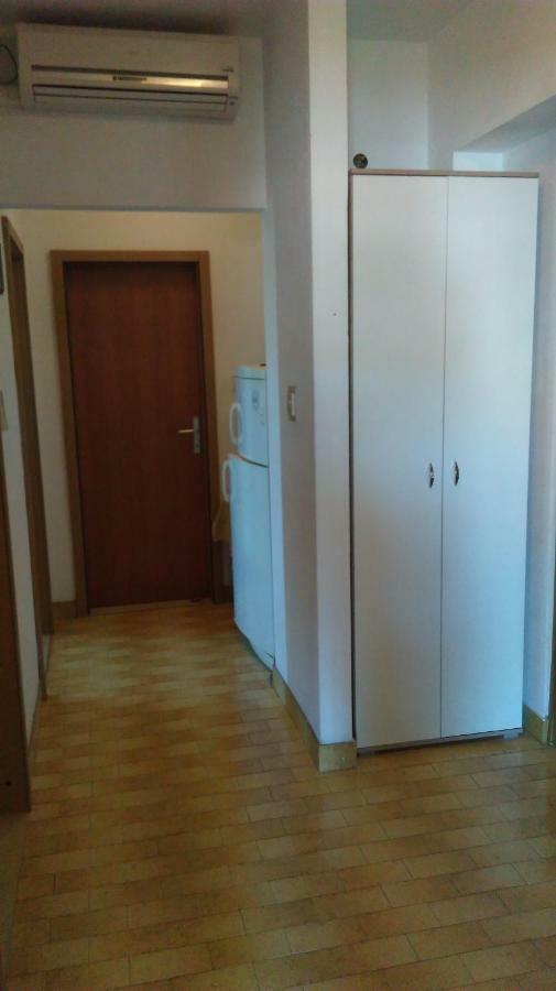 Mravak Apartments トロギール エクステリア 写真